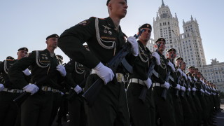 В Казахстан няма традиция да се провеждат редовни паради по