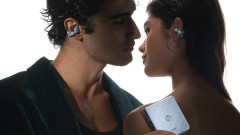 Motorola и Swarovski представят Brilliant Collection - технологичните бижута, с които всички ще ни забележат