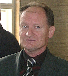 Антон Сираков учредява Политическа партия „Нова сила".
