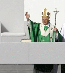 Папа Бенедикт XVI предприема мерки срещу свещениците - педофили
