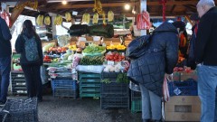 Поскъпват част от основните храни, плодовете и зеленчуците по борсите