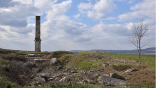 Най високият паметник от римската епоха в България Лесичерският стълб