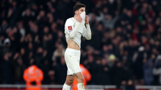 Арсенал разследва публикации в социалните мрежи изпратени до съпругата на