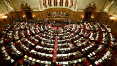 Дясноцентристите запазиха контрола над френския Сенат