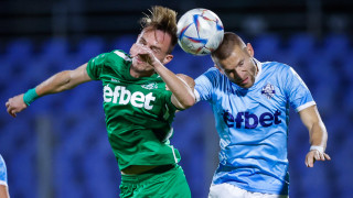 Защитникът на Арда Милен Желев говори пред колегите от