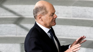 Дебатът за създаването на мироопазващи сили в Украйна е неуместен и