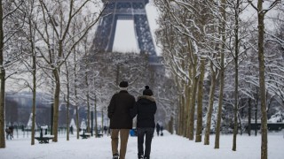 Айфеловата кула остава затворена за посещения и в петък Това