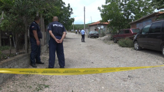 Категорично не трябва да се допуска представителите на обществеността да