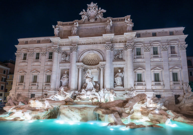 Посетителите хвърлят около 4000 евро на ден във фонтана "Ди Треви" за късмет