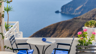 Първи слънчеви лъчи за туризма в Гърция на фона на