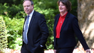 Заместник председателят на Демократичната юнионистка партия Найджъл Додс заяви че партията