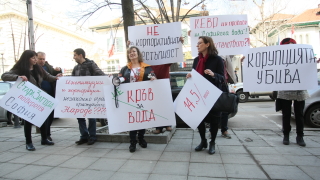 КЕВР за трети път отложи решението за по-скъпата вода в София 