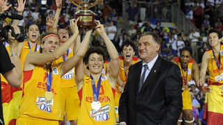 Испания е европейски шампион