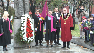 СУ решава за по-високите такси от следващата учебна година