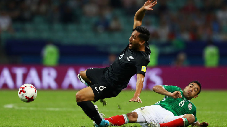 Мексико обърна Нова Зеландия след почивката и излезе начело в група "А"