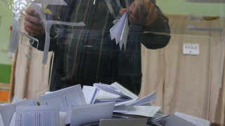Избирателната активност в София към 10 часа е била 5 16