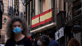 Испания обяви 10-дневен траур за жертвите на коронавируса