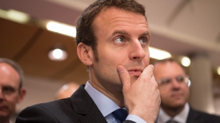 Спад на популярността на френския президент 