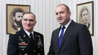 Радев: Модернизацията на армията е ключ за утвърждаването ни в НАТО