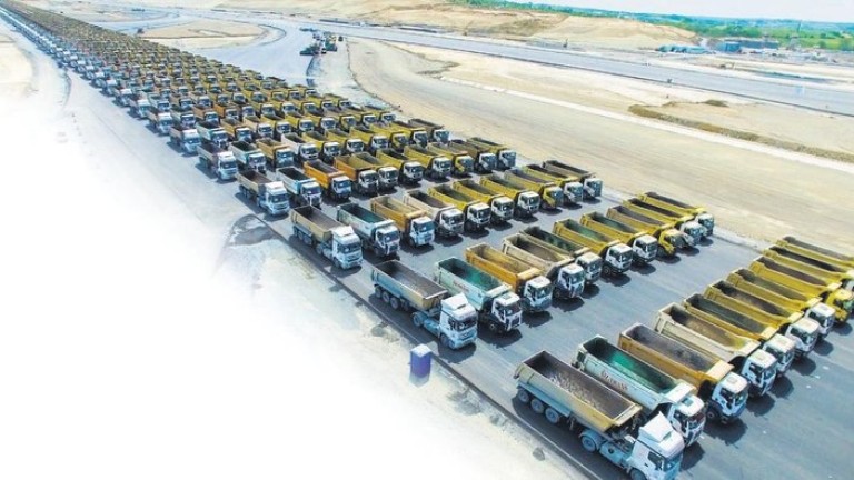  В построяването на мегапроекта вземат участие 2200 камиона 