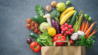 Плодовете и зеленчуците често се обединяват в обща кулинарна категория