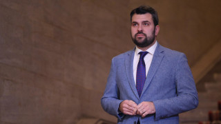 За момента група около 50 българи са поискали да бъдат