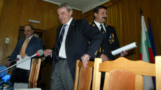 Петков - работим на магия