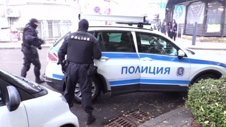 Иззеха нерегистриран газов пистолет при спецакция във Варна
