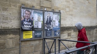Днес Франция избира президент Настоящият президент на Франция Еманюел Макрон се
