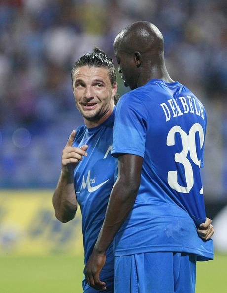 Ясен с Бижутера в атака