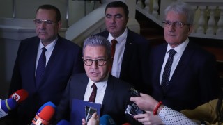 От смяна на властта има смисъл когато е ясна посоката