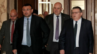 Властта и клуб Традиция се разбраха за оръжията Главният прокурор