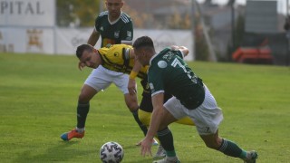 Собственикът на английския Суиндън Лий Пауър е на път да