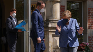 Германия предупреждава гражданите си за Covid ограничения до пролетта на 2022 г.