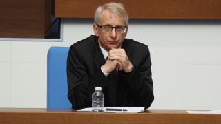 3 месеца след раждането на "некоалицията" Денков все още няма доверие на ГЕРБ