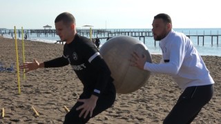 Треньорът на вратарите в Локомотив Пловдив Тодор Кючуков даде