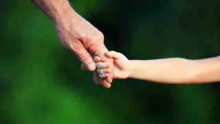 Майчинството се цени високо но се приема и за даденост