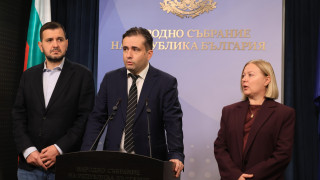 ДБ обвиниха Йотова, че системно помилва наркотрафиканти