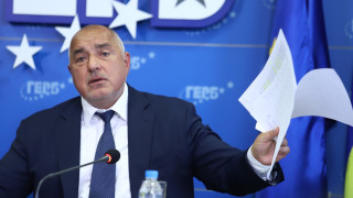 Щетите от Асен Василев в енергетиката трудно могат да се