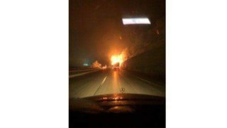 Камион се самозапали на магистрала Хемус При инцидента няма пострадали