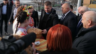 Нашата политика винаги е била да показваме това което сме