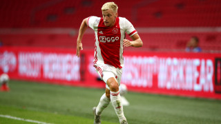 Нидерландецът Дони ван де Беек е все по близо до това