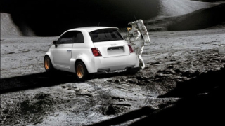 Abarth 500 EV на Луната!