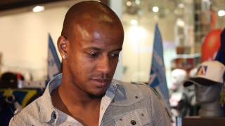 Бившият играч на Левски Лусио Вагнер получи фланелка на