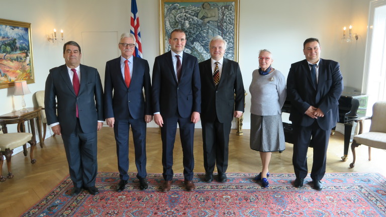 Евродепутатът Радев и президентът на Исландия обсъдиха съдебната реформа 