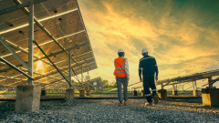 Нов завод за соларни панели в Стара Загора ще създаде до 800 нови работни места