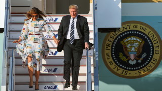 Да се лети с Тръмп на борда на Air Force One е като да си държан в плен