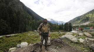 Китай и Индия обявиха че са се договорили да деескалират