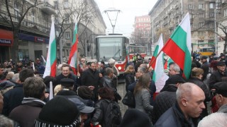 БСП се включва в гражданския протест в София срещу скока на тока, парното и водата