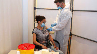 Над 1600 се ваксинираха през уикенда в мобилните пунктове в София 
